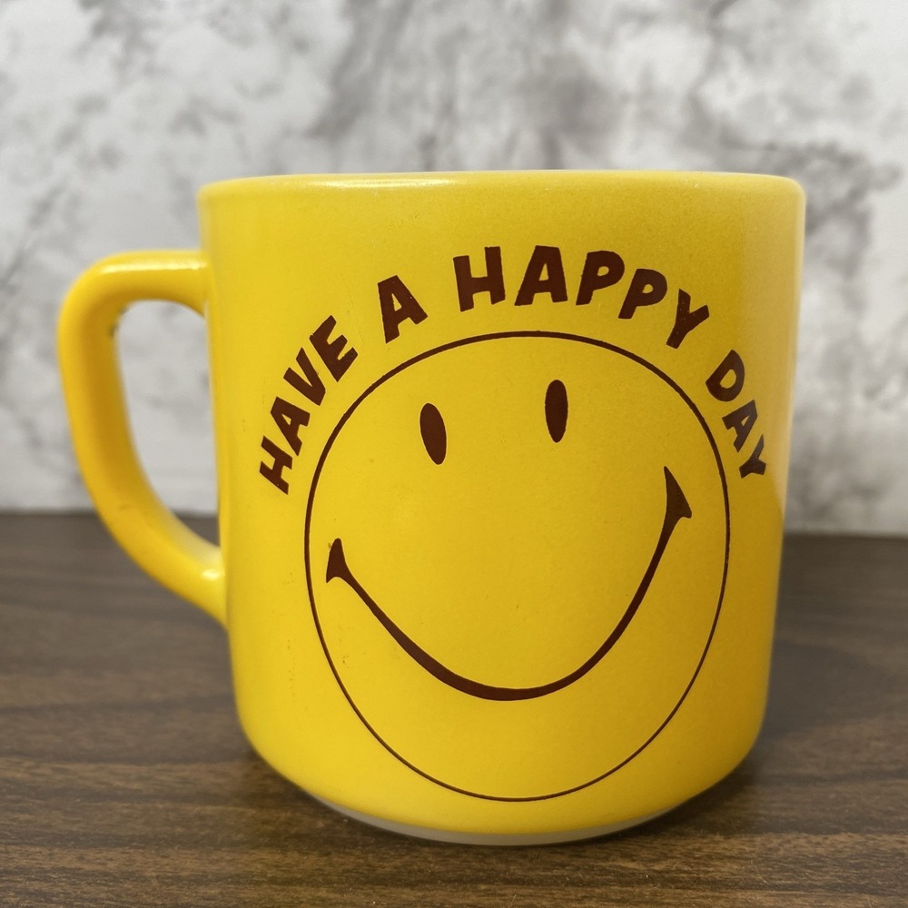 VTG Federal Heat Proof Milk Glass Smily Face "Have A Happy Day" Coffee Mug